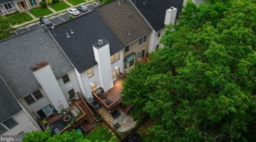 12695 Wimbley Ln, Woodbridge, VA 22192-5075