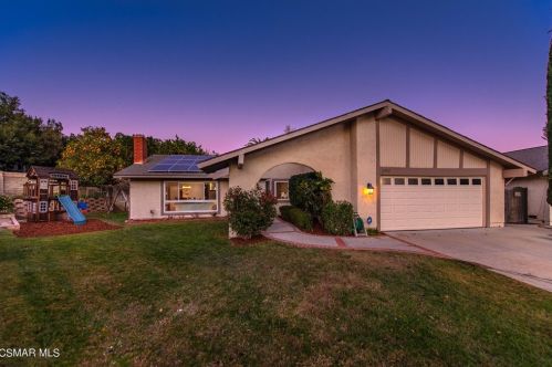 2392 Timberlane Cir, Simi Valley, CA 93063-3532