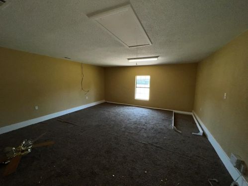 5909 Bowling Dr, Fort Worth TX  76148-3503 exterior