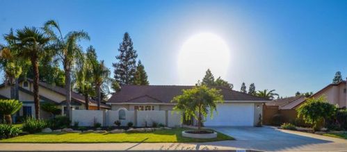 198 Carolina Ave, Clovis, CA 93611-5477
