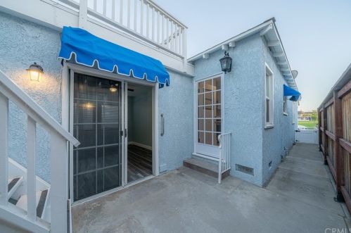 1307 Electric Ave, Seal Beach, CA 90740-6522