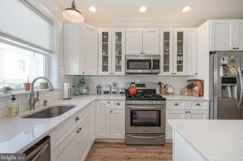 2537 Gordon St, Philadelphia PA 19132-4631 exterior