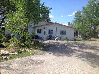 12587 6450 Rd, Montrose, CO 81401-8840