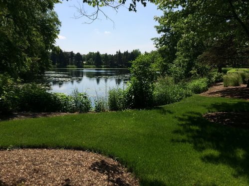 3 Southgate Ct, Willowbrook IL  60527-6400 exterior