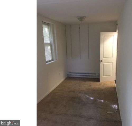 1927 Marshall St, Philadelphia, PA 19122-2110