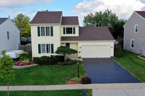 117 Parkwood Dr, Streamwood, IL 60107-2243