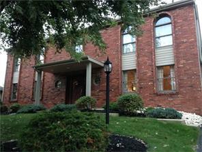 305 Churchill Dr, Greensburg PA  15601-1078 exterior