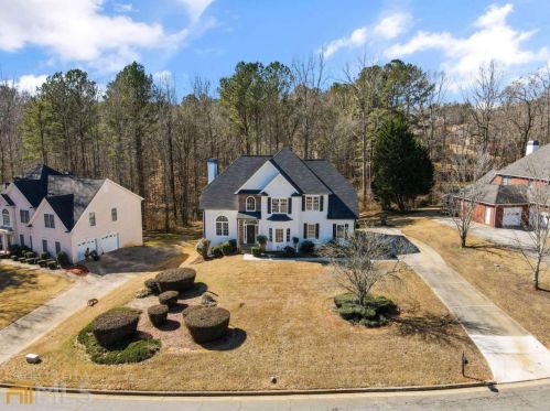 4860 Highland Lake Dr, Atlanta GA  30349-3913 exterior