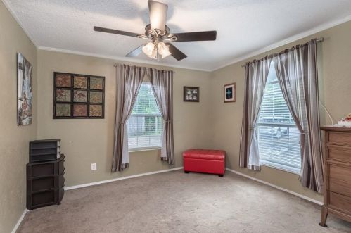 1415 Shady Grv Rd, Irving TX  75060-6430 exterior