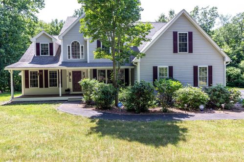 5 Morrison Rd, Derry, NH 03038-5724