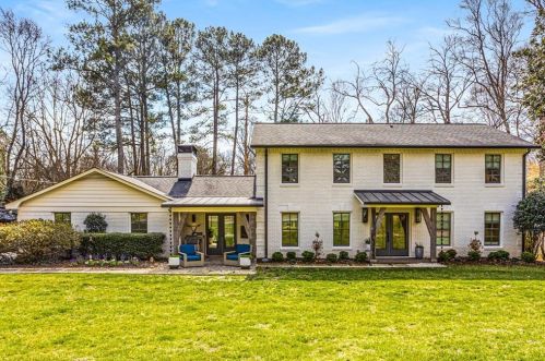 935 Landmark Dr, Atlanta GA  30342-2405 exterior