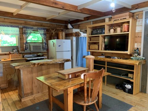 19 Decker Rd, East Baldwin, ME 04024-4017