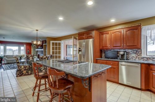 2045 Rockvale Rd, Lancaster PA  17602-1405 exterior