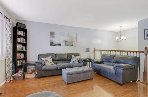 10766 Cavell Rd, Minneapolis, MN 55438-2229
