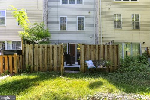 12053 Crimson Ln, Silver Spring MD 20904-1956 exterior