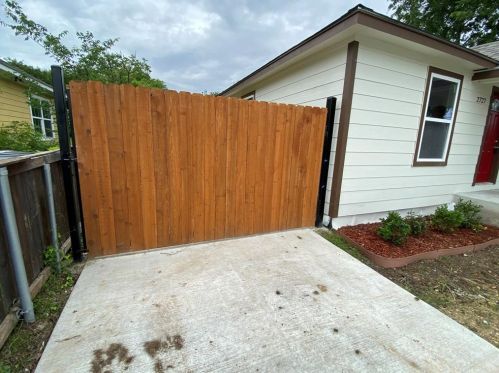 2727 Grafton Ave, Dallas TX  75211-5512 exterior