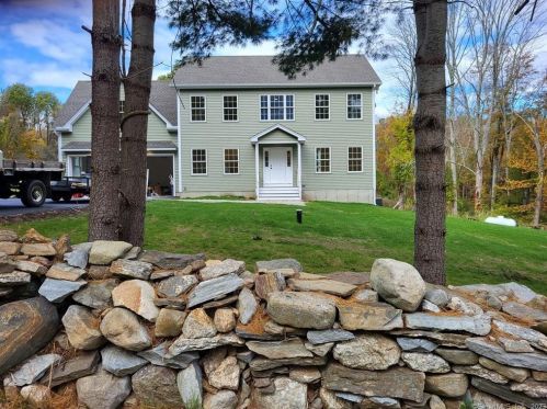 600 Broad Way, Coventry, CT 06238-1286