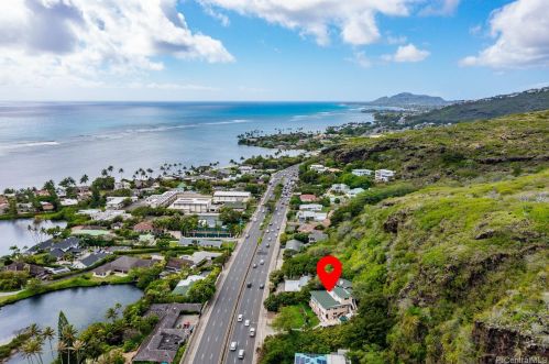 5974 Kalanianaole Hwy, Honolulu, HI 96821-2310