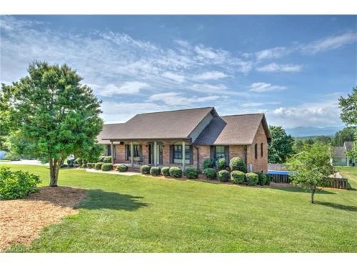 50 Challedon Dr, Biltmore Lake, NC 28715-9417