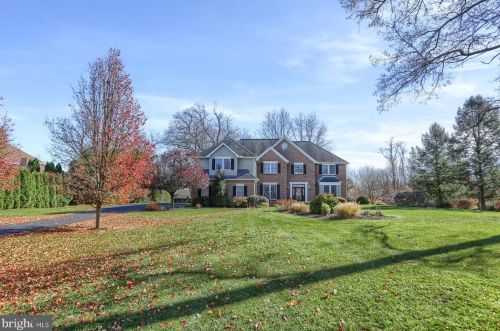 79 Ashton St, Carlisle, PA 17015-9137