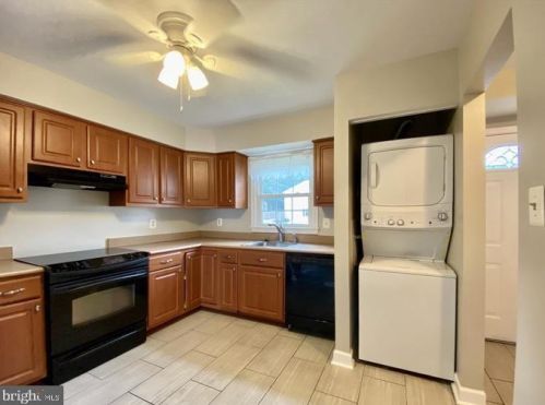 4645 Charlton Ct, Woodbridge VA  22193-3000 exterior