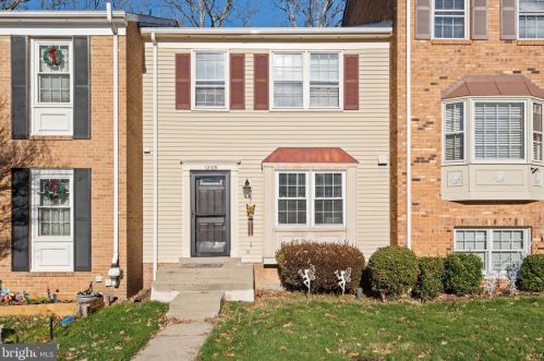 12189 Cinnamon St, Woodbridge VA  22192-1707 exterior