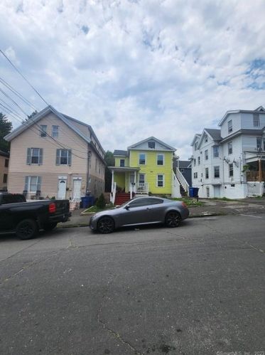 121 Central Ave, Waterbury, CT 06702-1209