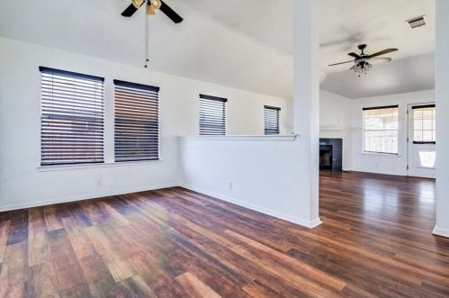 123 Discovery, Uhland TX 78640-5490 exterior