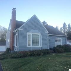1705 Piedmont Ave, Duluth, MN 55811-5329