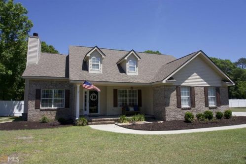 318 Flat Bush Dr, Pineora, GA 31312-4526