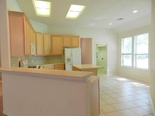 18 Russet Grove Cir, Conroe TX  77384-3859 exterior