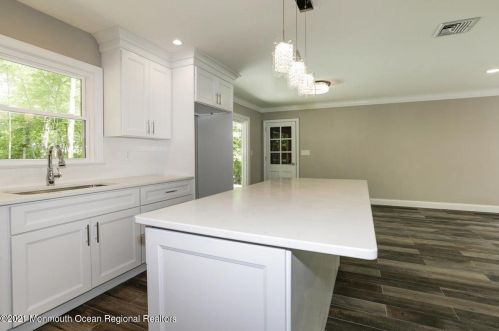 71 Bamm Hollow Rd, Middletown NJ  07748-3259 exterior