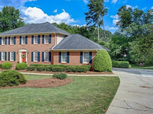 4406 Cedar Wood Dr, Lilburn, GA 30047-4215