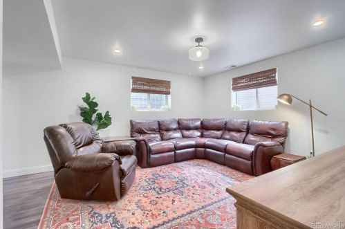 2530 Sable Way, Denver CO 80014-2438 exterior