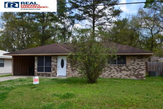 1026 Stacy Ave, Gonzales LA  70737-3830 exterior