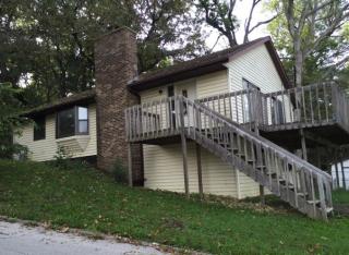 205 Oakwood Dr, Byron, IL 61010-9511