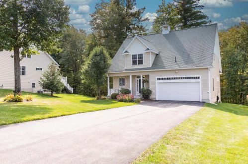 44 Tansy Ave, Stratham, NH 03885-2288