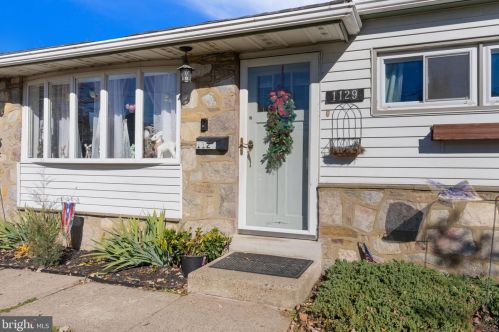 1129 Byberry Rd, Philadelphia, PA 19116-2101