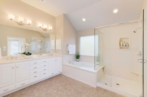 9915 Derecho Dr, Austin TX  78737-1027 exterior