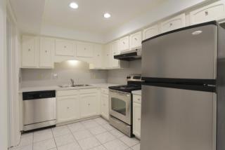 561 Post Oak Ln, Houston TX  77024-4636 exterior