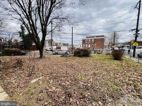 551 Gilham St, Philadelphia PA  19111-5230 exterior