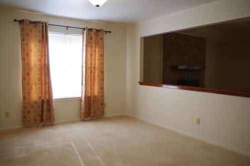 5715 Ridgerock Rd, Fort Worth TX  76132-2548 exterior