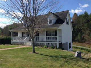 98 Ridge Brook Dr, Weaverville, NC 28787-7320
