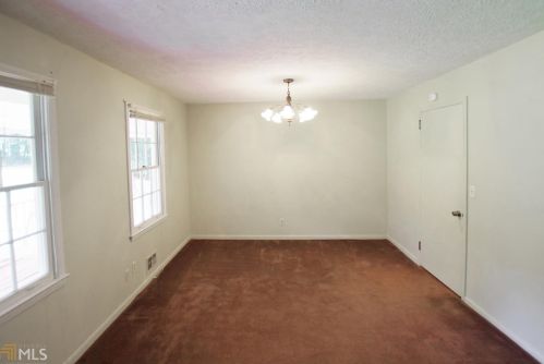 343 Hemphill Rd, Stockbridge GA  30281-2827 exterior