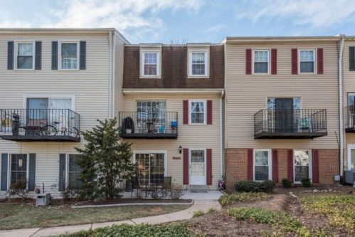 6502 Fenestra Ct, Springfield VA 22015-3549 exterior