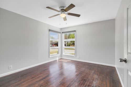 4917 Stephanie Dr, Fort Worth TX  76117-2364 exterior