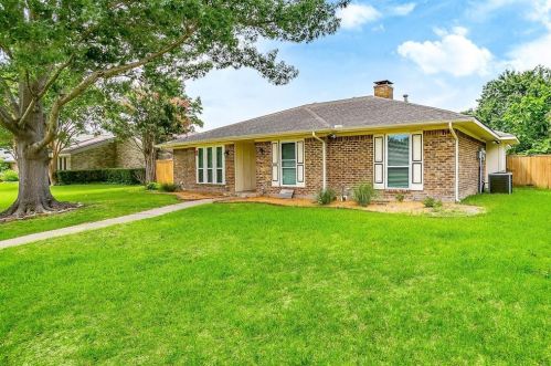 3932 Medina Dr, Plano, TX 75074-3824