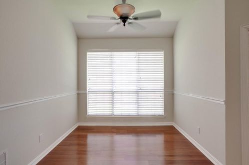 3916 Sharondale Dr, Lewisville TX  75022-0952 exterior