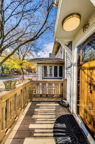 116 Augusta St, Oak Park, IL 60302-1746