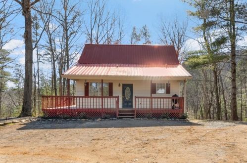 81 Double Line Rd, Ellijay, GA 30540-4257